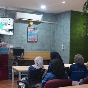 Kenali IT Lebih Dalam, Mahasiswa Prodi D-III Sistem Informasi Lakukan Kunjungan Industri Ke IVOSIGHT