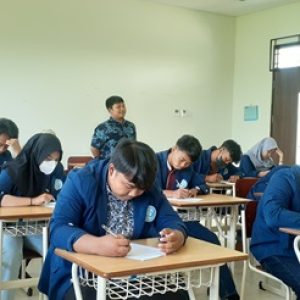 Pelaksanaan Seminar PKL Prodi D-III Sistem Informasi Tahun Akademik 2023/2024